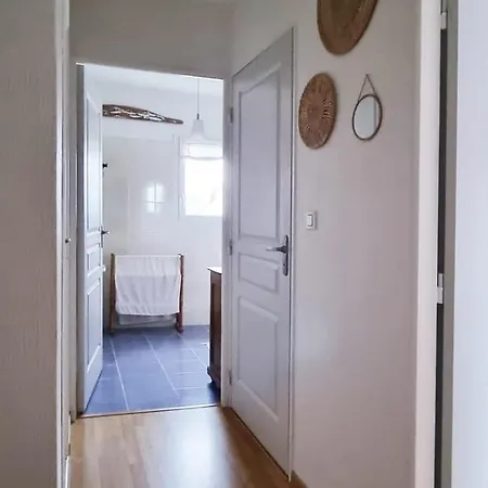 Maison 2 Chambres Chez Virginie Holiday home *